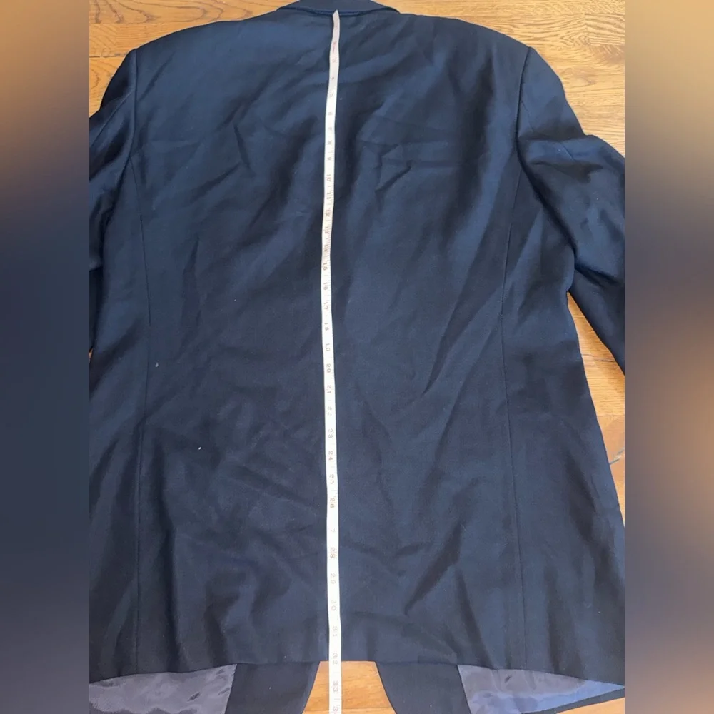 Armani Collezioni. Twill Textured Black Blazer. Size 44L.